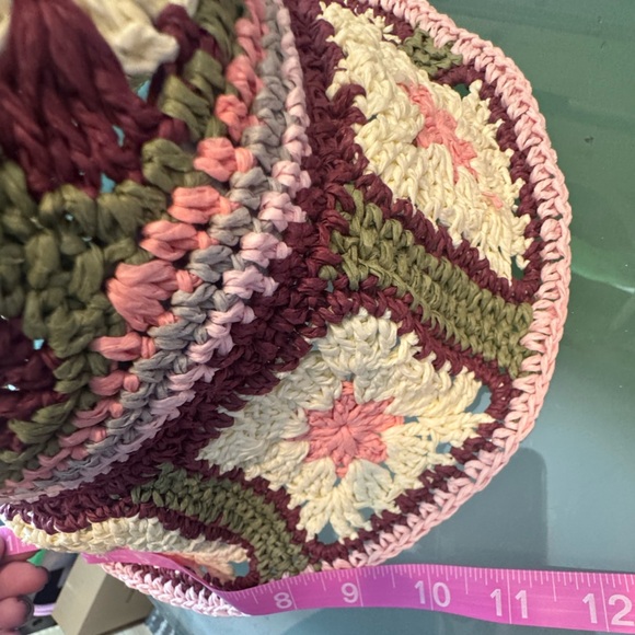 NEW unique Crochet Sun Hat - Pink, Green, Cream
With comfort strap inside🩷🤍💚 - Picture 5 of 6